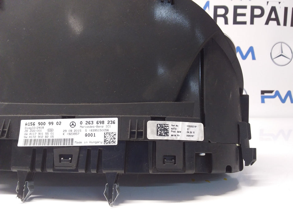 MERCEDES GLA 2014-2018 W156 A1569009902 FM001 SPEEDOMETER INSTRUMENT CLUSTER 2015
