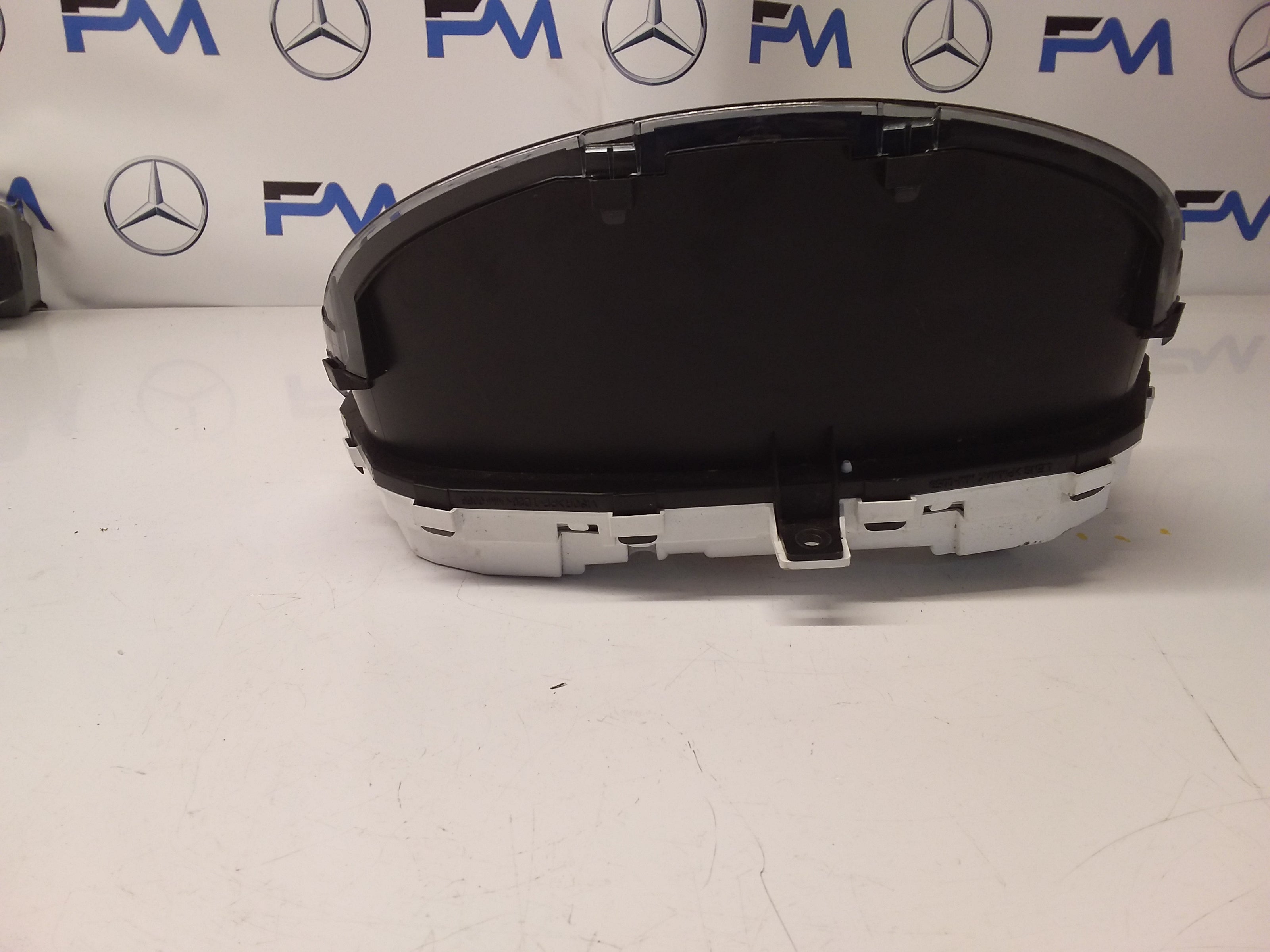 MITSUBISHI OUTLANDER 8100C659 SPEEDOMETER INSTRUMENT CLUSTER FM0066