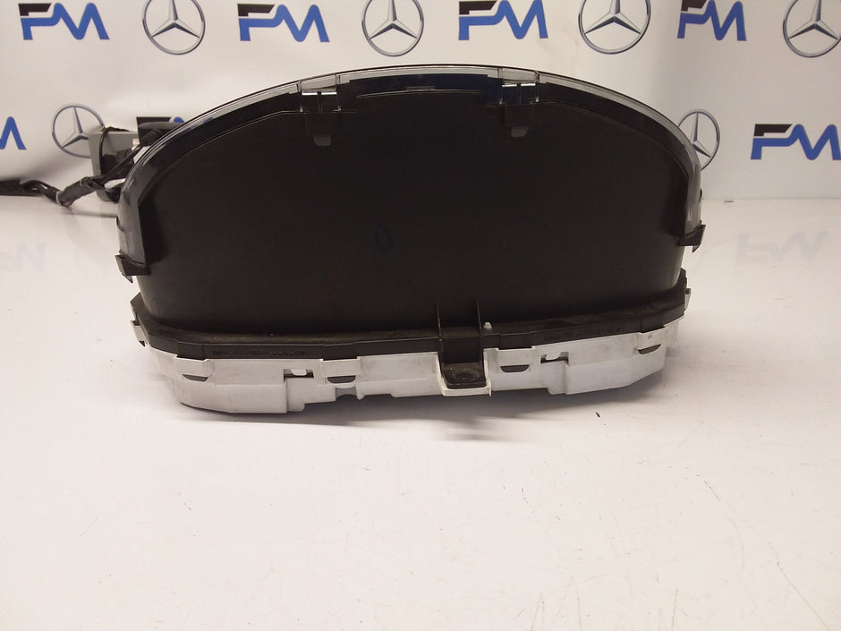 MITSUBISHI OUTLANDER 8100C456 SPEEDOMETER INSTRUMENT CLUSTER FM0069