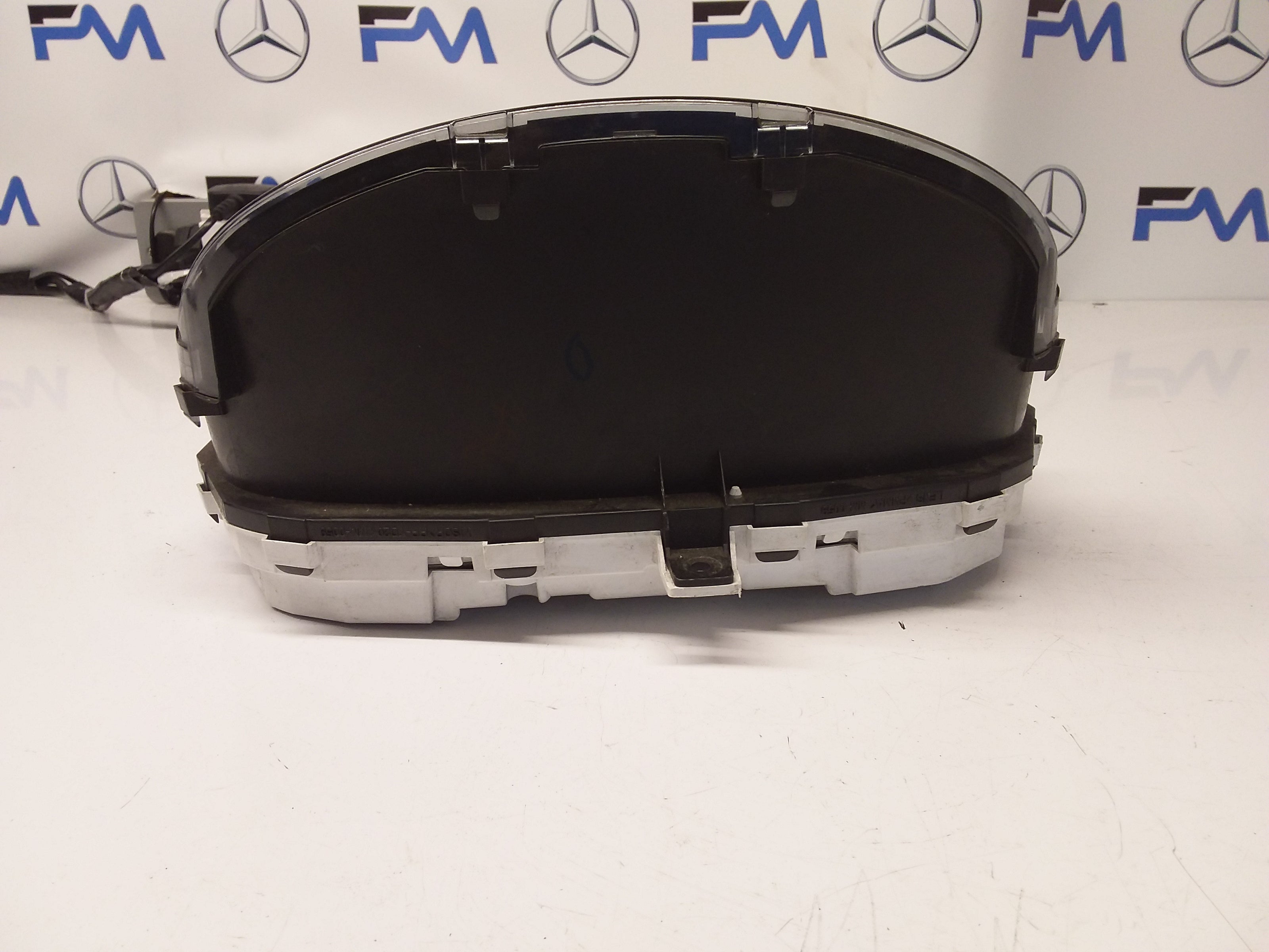 MITSUBISHI OUTLANDER 8100C456 SPEEDOMETER INSTRUMENT CLUSTER FM0069