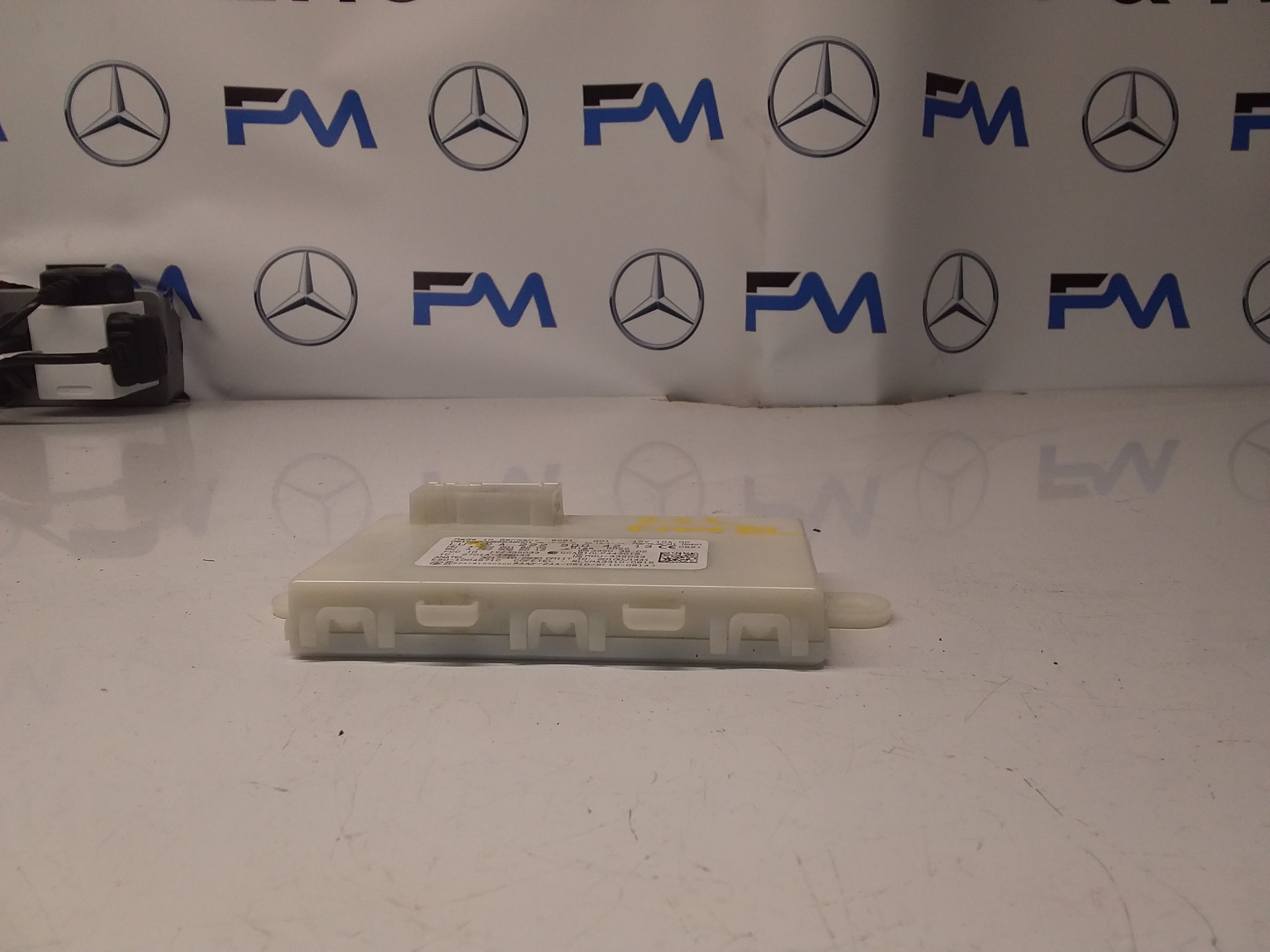 MERCEDES S-CLASS KEYLESS GO CONTROL UNIT W222 A2229004213 FM0082