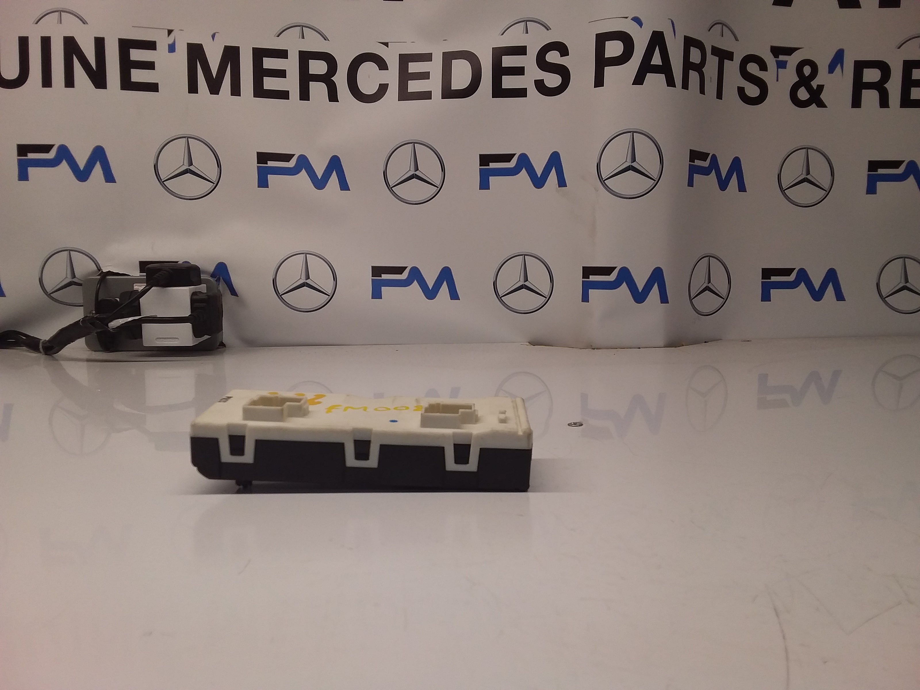 MERCEDES S-CLASS TAILGATE CONTROL MODULE W222 A2229006008 FM0087