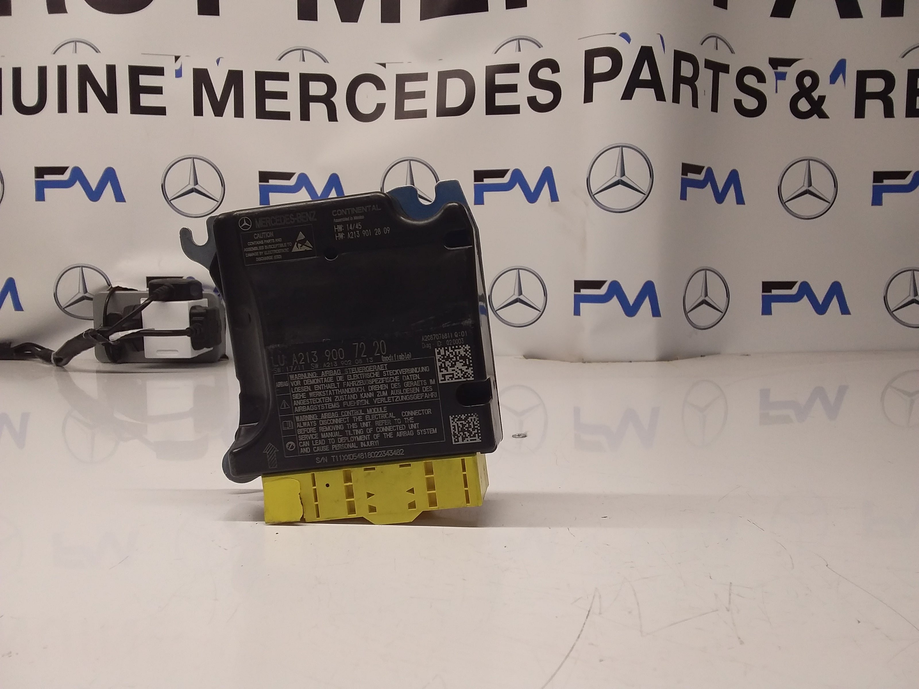 MERCEDES E-CLASS AIRBAGS CONTROL MODULE W238 A2389007220 FM0096