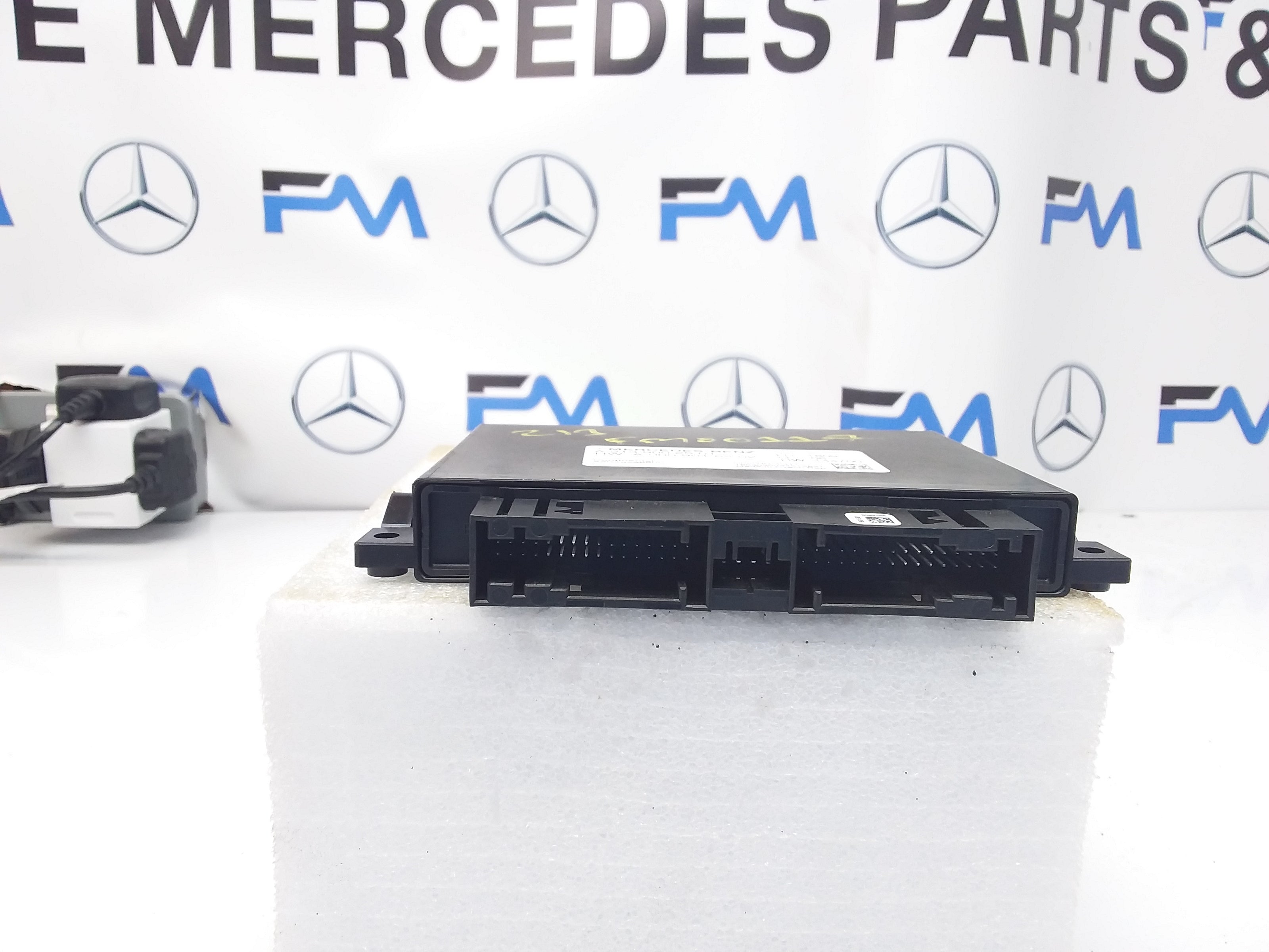 MERCEDES E-CLASS GEARBOX CONTROL UNIT W213 A2139002501 FM00117