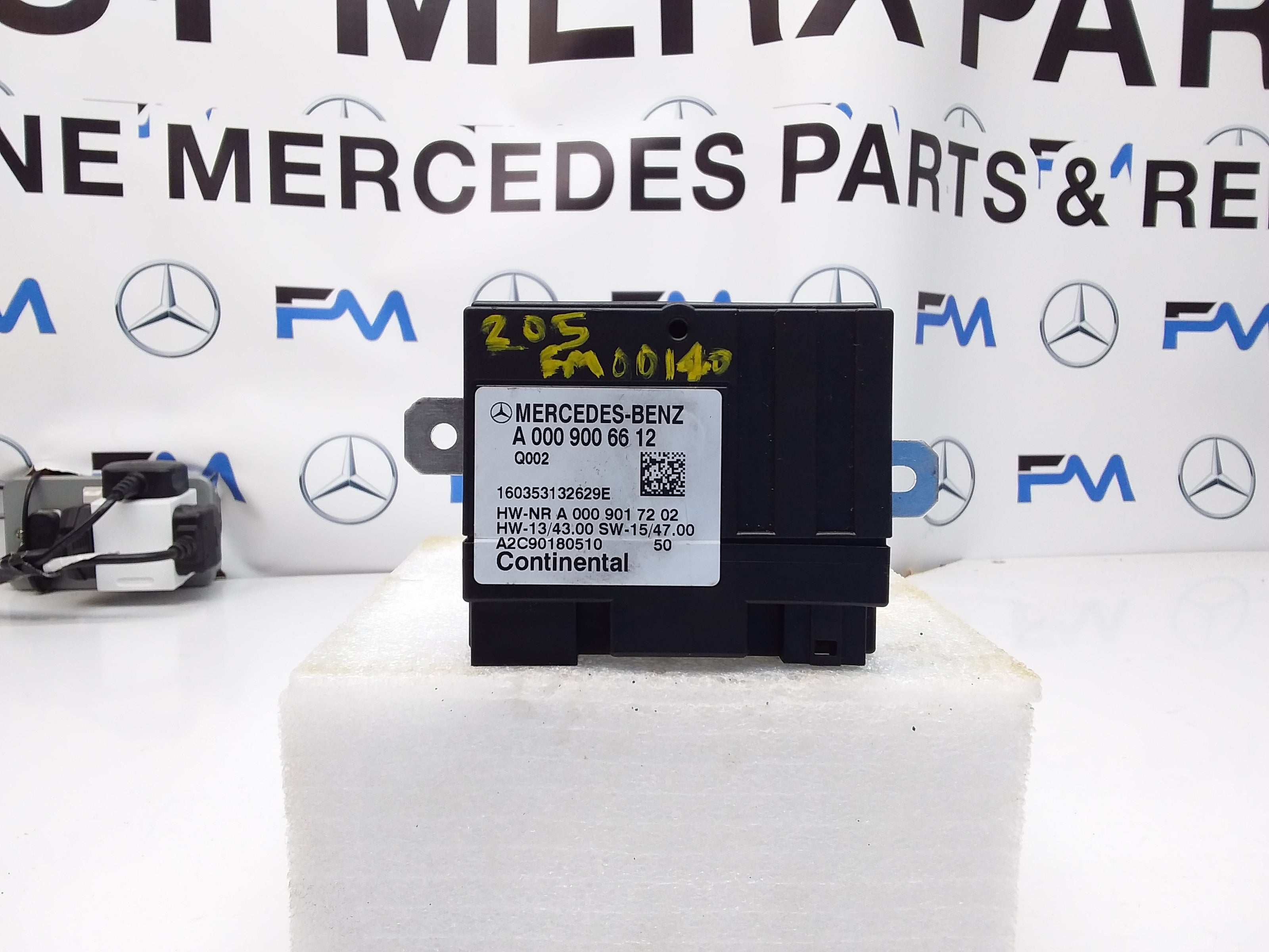 MERCEDES C-CLASS FUEL PUMP CONTROL MODULE W205 A0009006612 FM00140