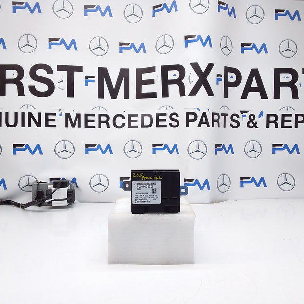 MERCEDES C-CLASS FUEL PUMP CONTROL MODULE W205 A0009003206 FM00142