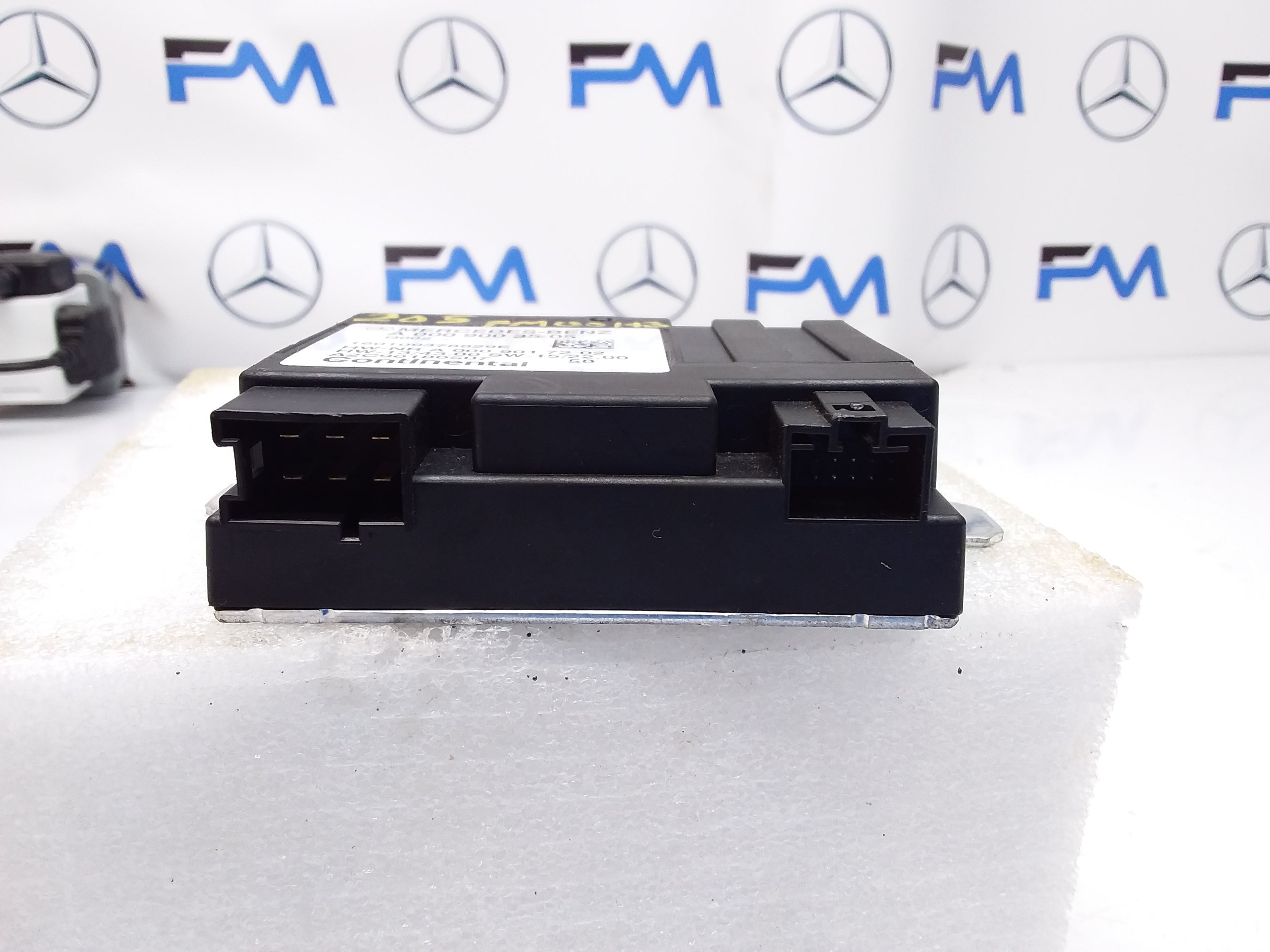 MERCEDES C-CLASS FUEL PUMP CONTROL MODULE W205 A0009003505 FM00143