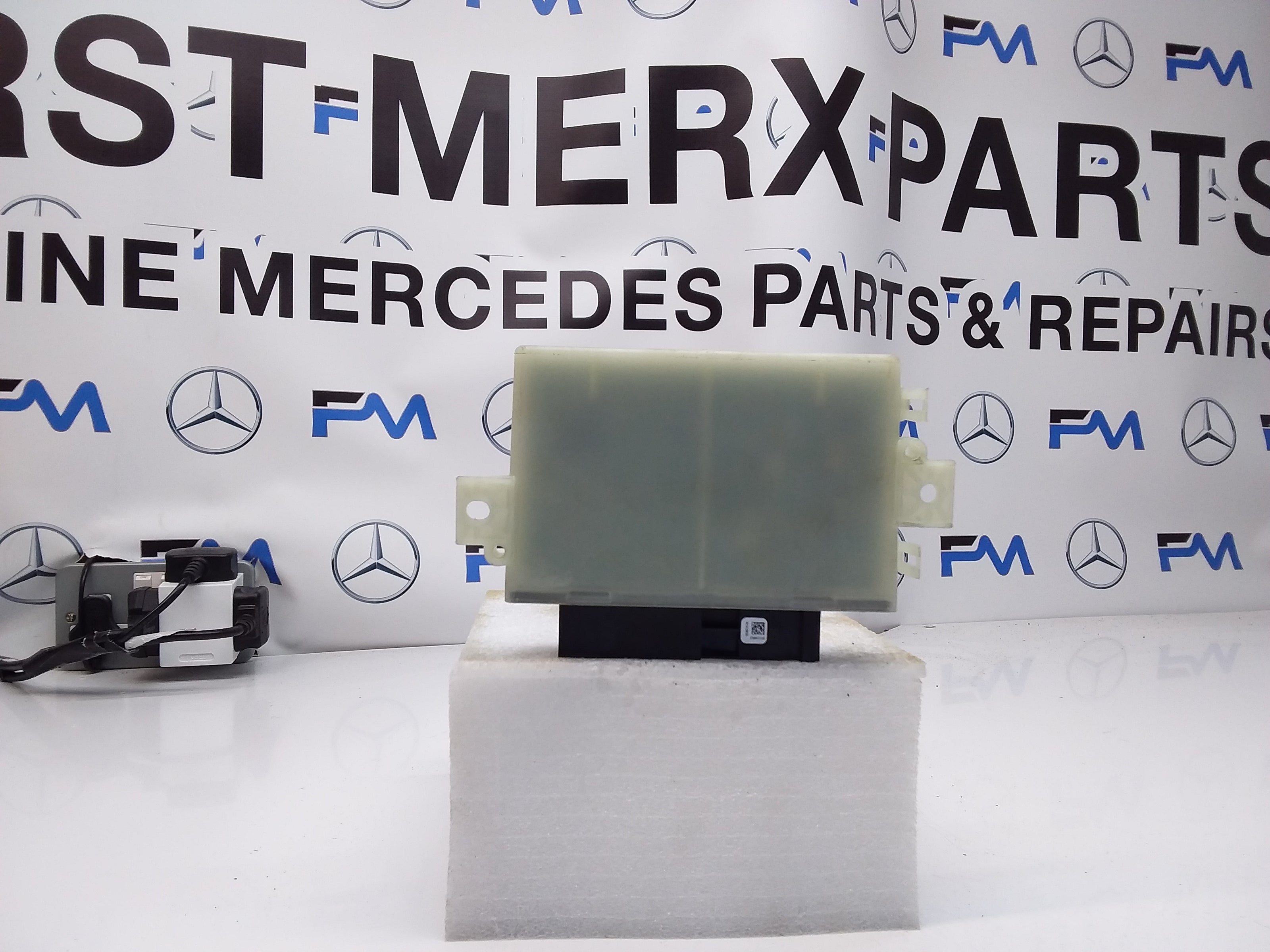 MERCEDES E-CLASS EGR CONTROL MODULE W238 A0009007604 FM00150