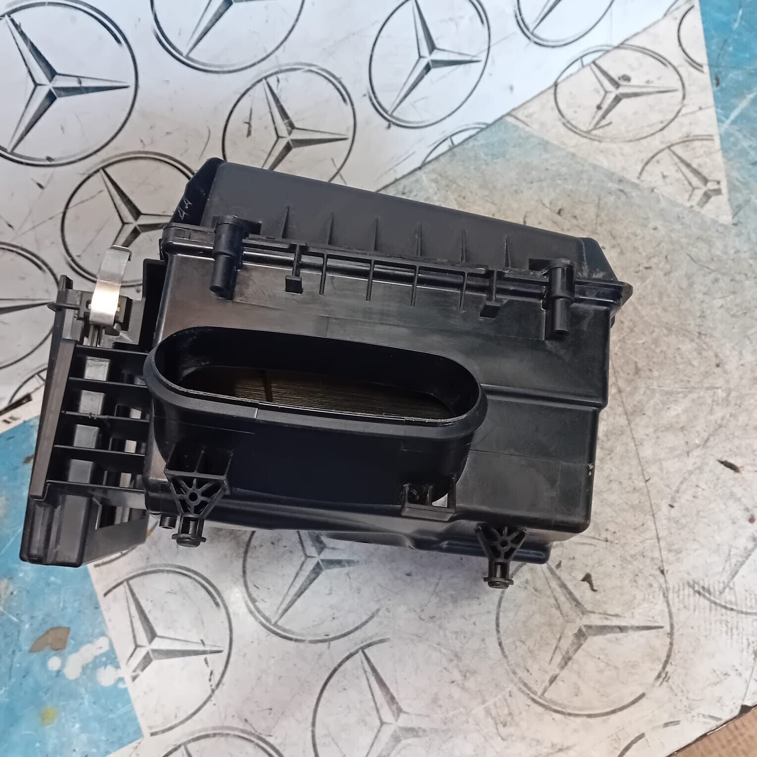 MERCEDES GLA CLASS X156 2013-2020 AIR FILTER BOX MASS SENSOR 2.1 D A6450900001