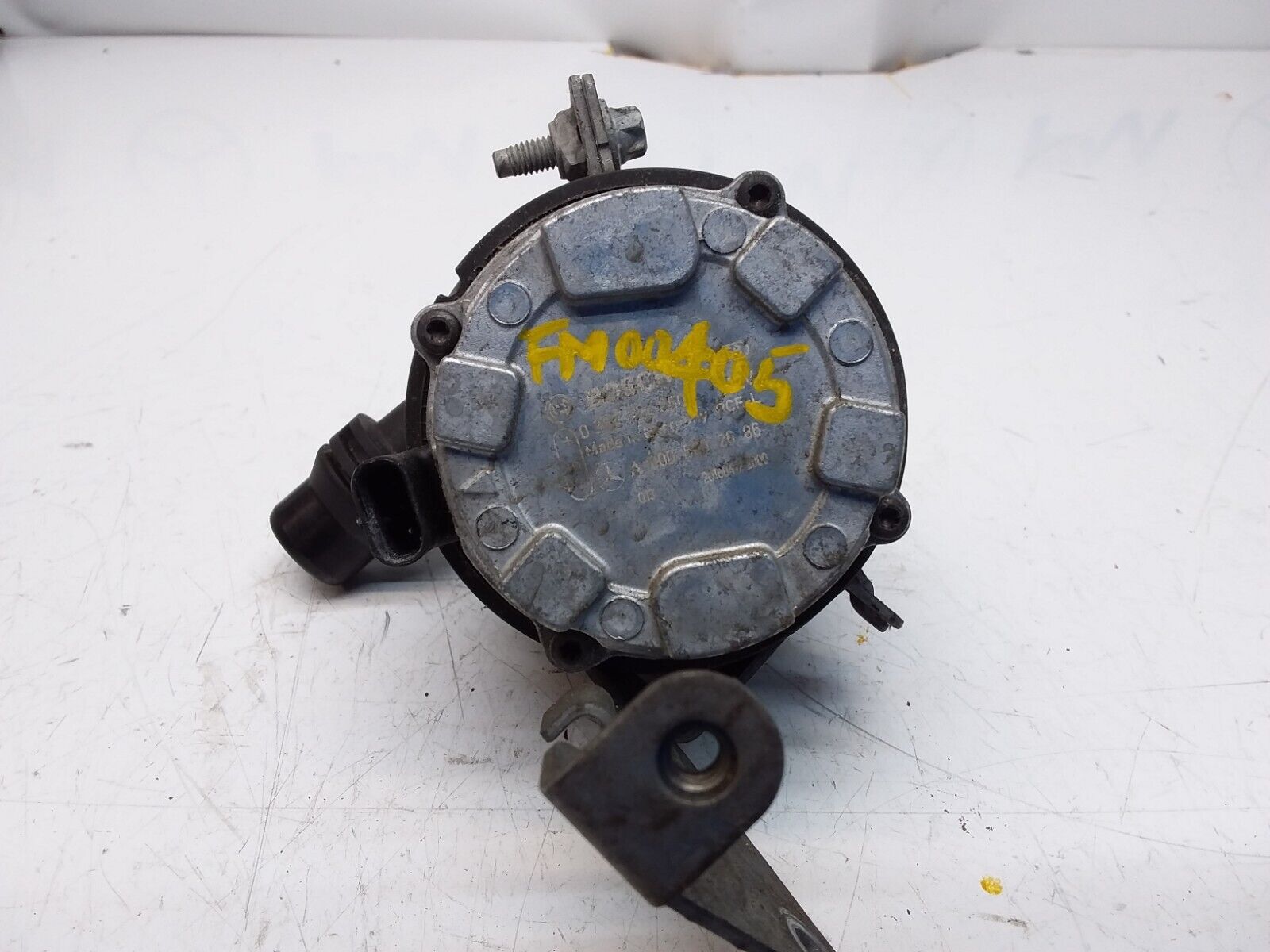 MERCEDES C-CLASS W205 ELECTRIC COOLER WATER PUMP A2055013020 FM00405
