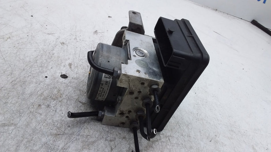 MERCEDES BENZ GLC X253 ABS PUMP CONTROL MODULE 2.1 CDI A2539011400 FMR414