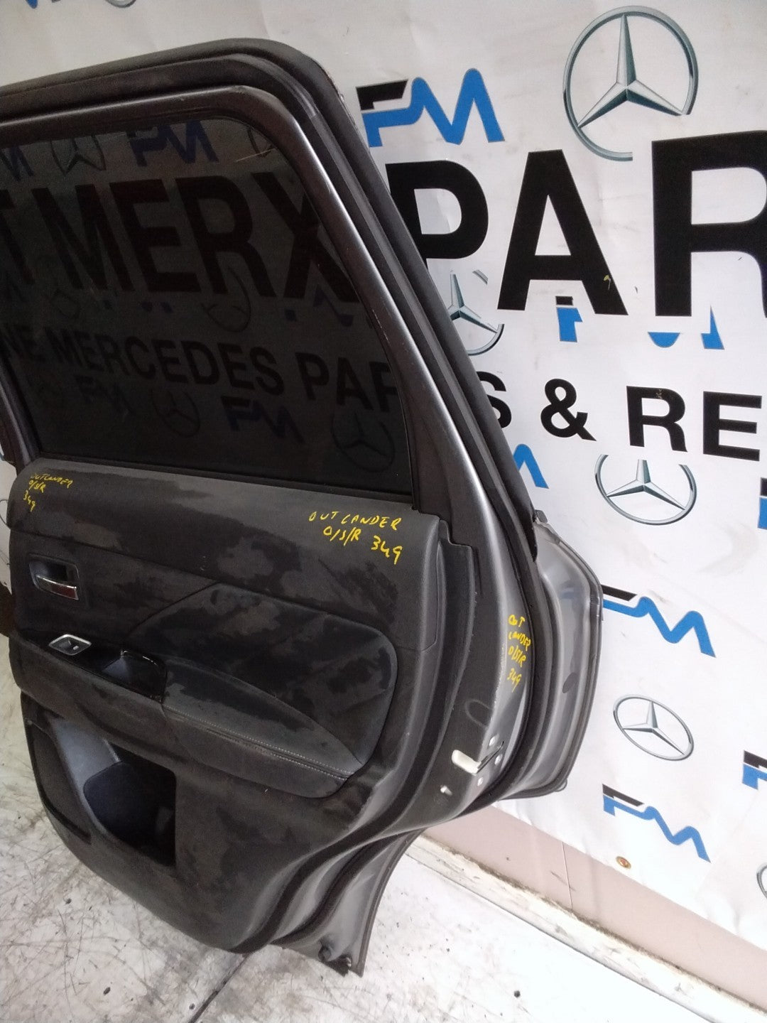 MITSUBISHI OUTLANDER MK3 DRIVER REAR DOOR OSR GREY 2013 COMPLETE FMD349
