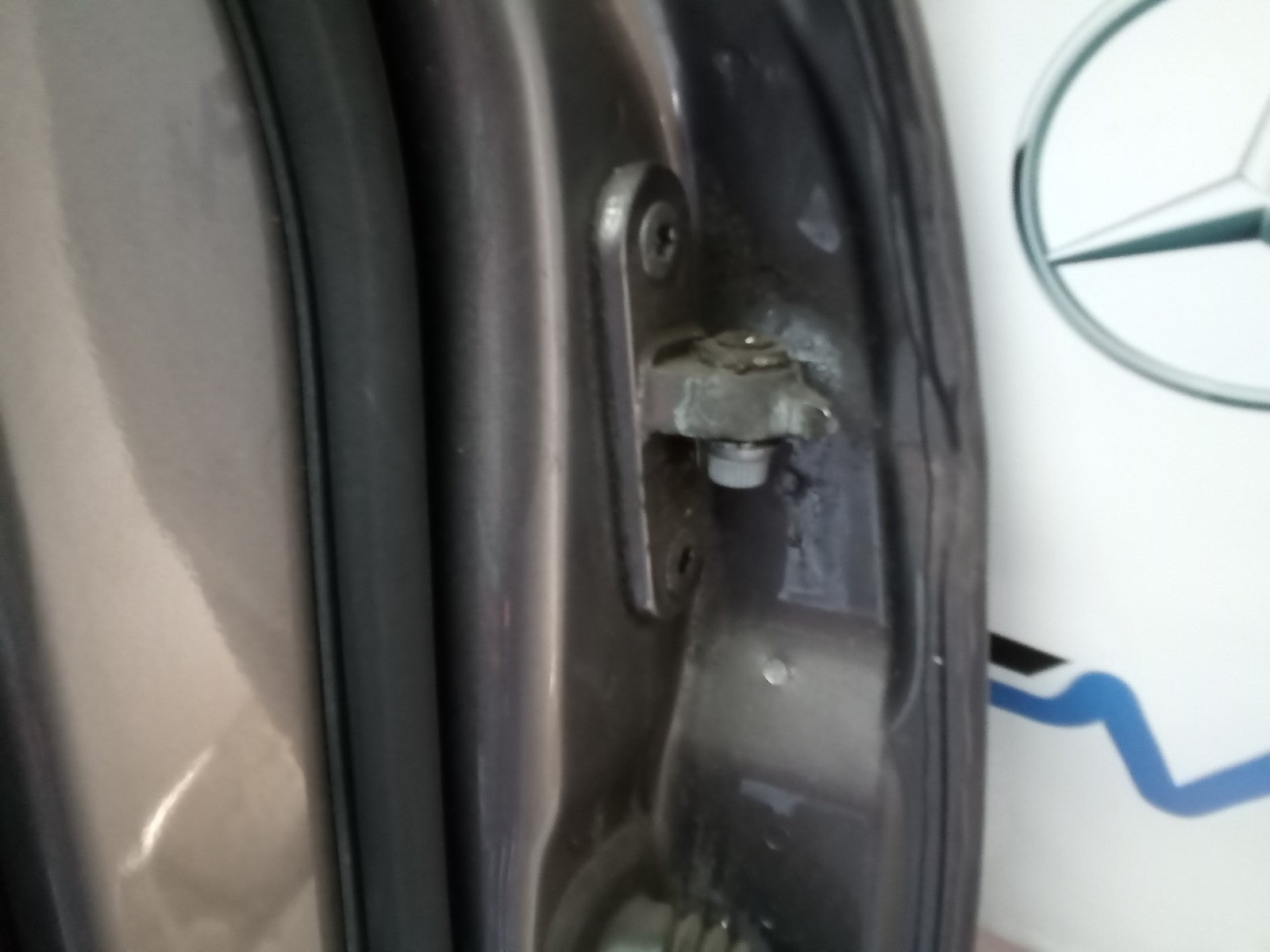 MERCEDES BENZ A CLASS W176 PASSENGER SIDE REAR DOOR ( NEAR SIDE REAR ) FMD19