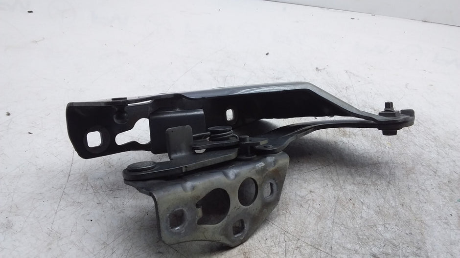 MERCEDES BENZ GLC W253 DRIVER SIDE BONNET HINGE A2538800228 FMR425