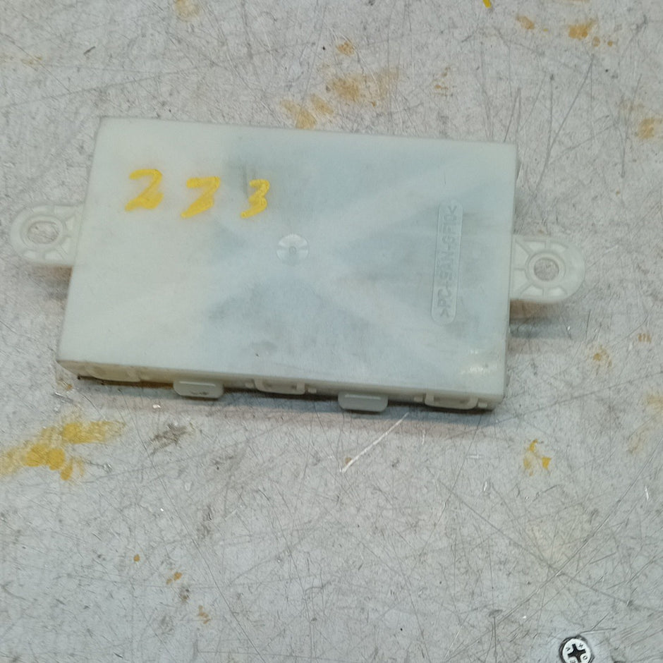 MERCEDES BENZ E-CLASS KEYLESS GO CONTROL UNIT W213 A2139004519 FM001292