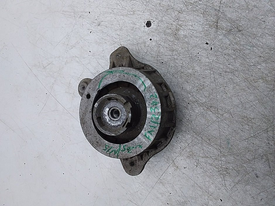 MERCEDES BENZ  C-CLASS  W205  ENGINE MOUNT LEFT NS A2052406817 FMR342