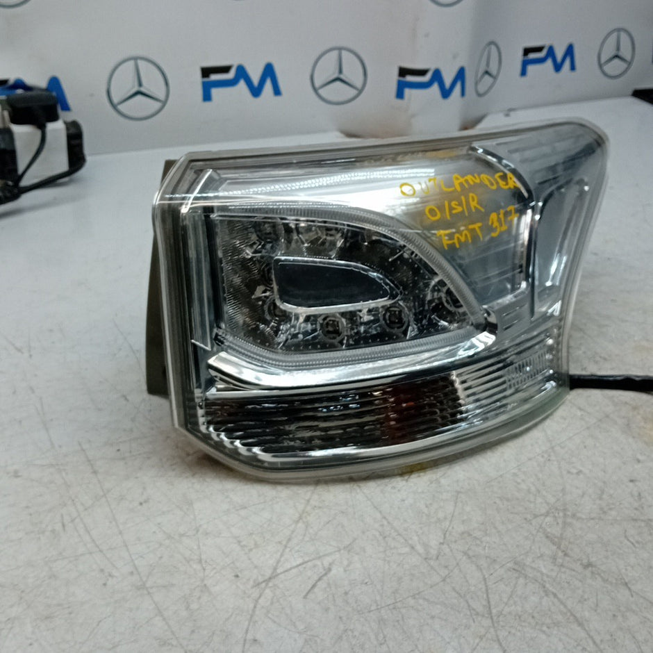 MITSUBISHI OUTLANDER MK3 DRIVER REAR OUTER TAIL LIGHT OSR 2014 FMT317