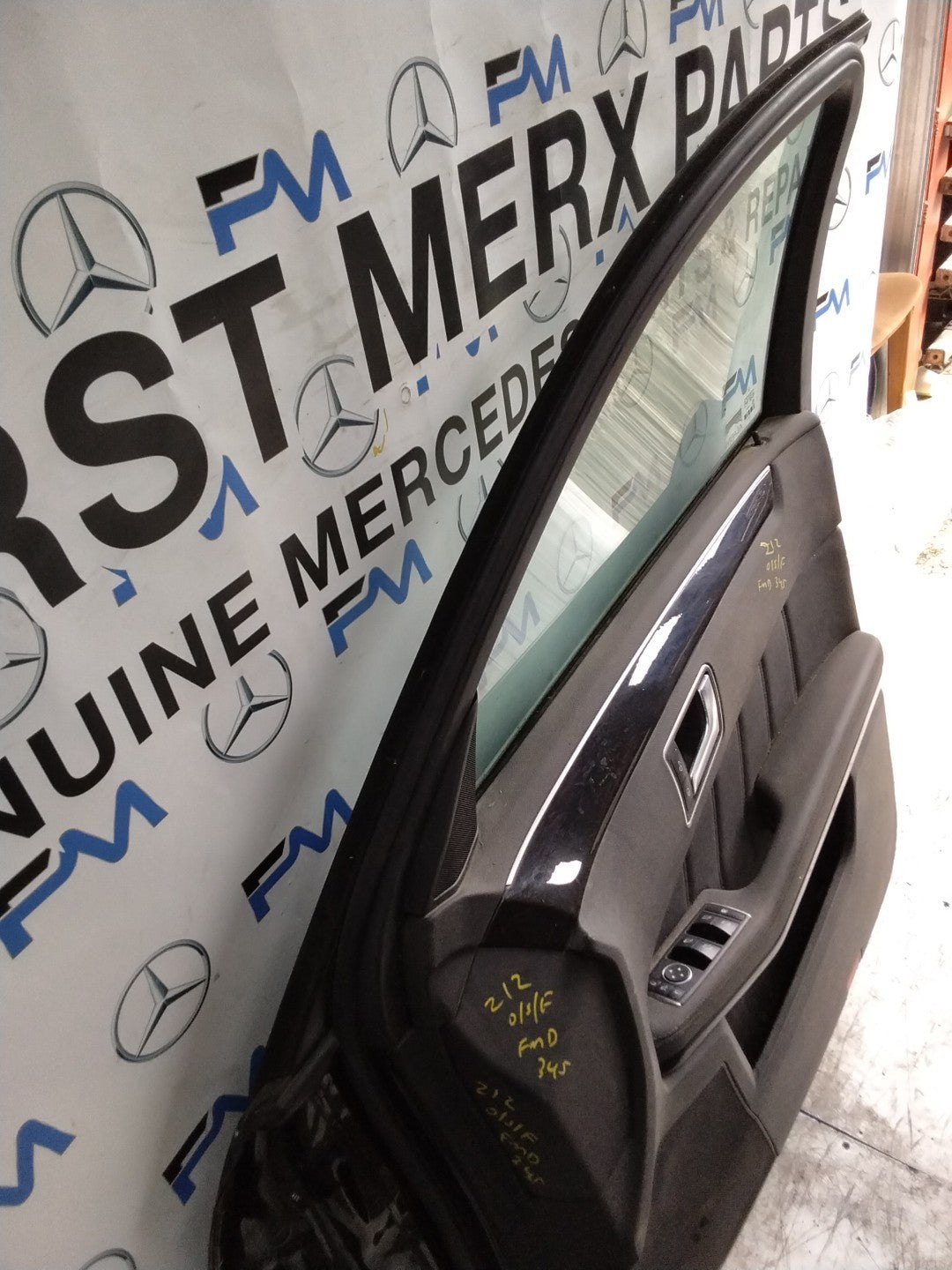 MERCEDES E-CLASS W212 SLN DRIVER FRONT DOOR OSR BLACK 2009-2016 COMPLETE FMD345