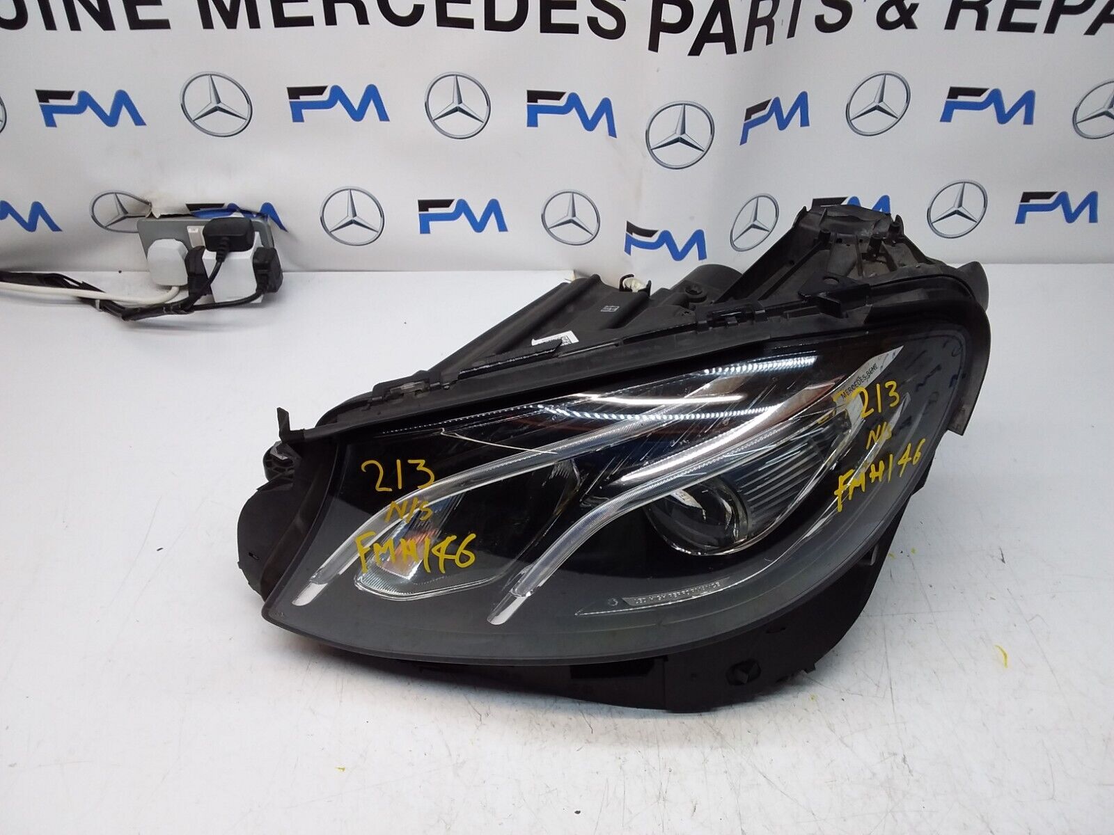 2018 MERCEDES E-CLASS W213 HEADLIGHT PASSENGER NS A2139064104 FMH146 LED HIGH