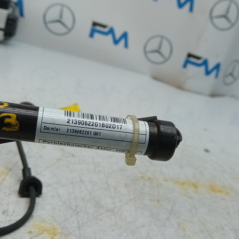 MERCEDES E CLASS W213 BONNET PEDESTRIAN ACTUATOR A2139062201 2017 FM001443