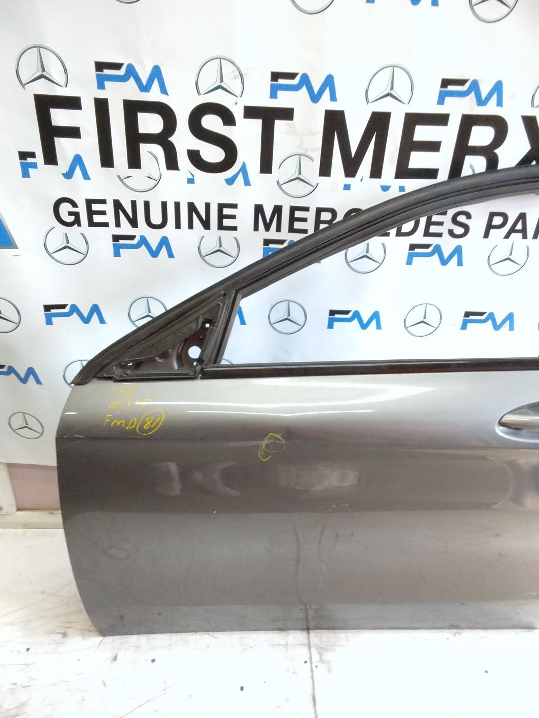 MERCEDES BENZ GLA W156 PASSENGER SIDE FRONT DOOR N/S/F GREY & BLUE FMD81