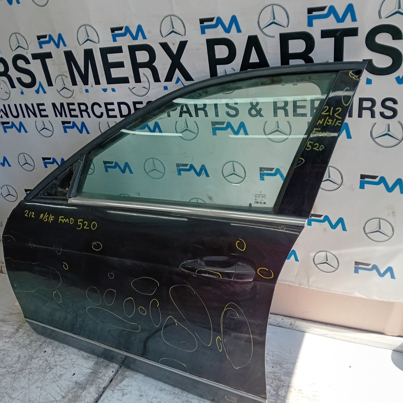 MERCEDES BENZ  E-CLASS W212 PASSENGER FRONT DOOR NSF 2015 COMPLETE BLACK FMD520