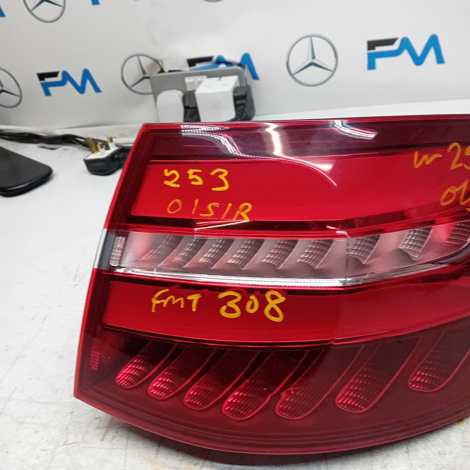 MERCEDES BENZ  GLC W253 DRIVER SIDE RIGHT REAR TAIL LIGHT 2016 FMT308