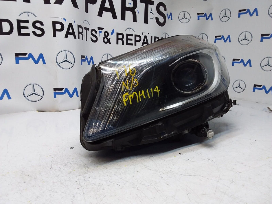 2016 MERCEDES A-CLASS W176 HEADLIGHT PASSENGER NS A1768202961 FMH114 (Damaged)