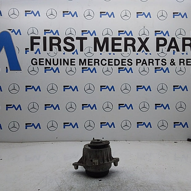 MERCEDES BENZ  E-CLASS  W213  ENGINE MOUNT RIGHT OS A2132400600 FMR344