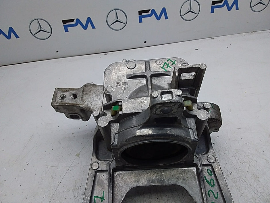MERCEDES A-CLASS W177 ENGINE MOUNT BRACKET SUPPORT RIGHT A2472401800 FMR260