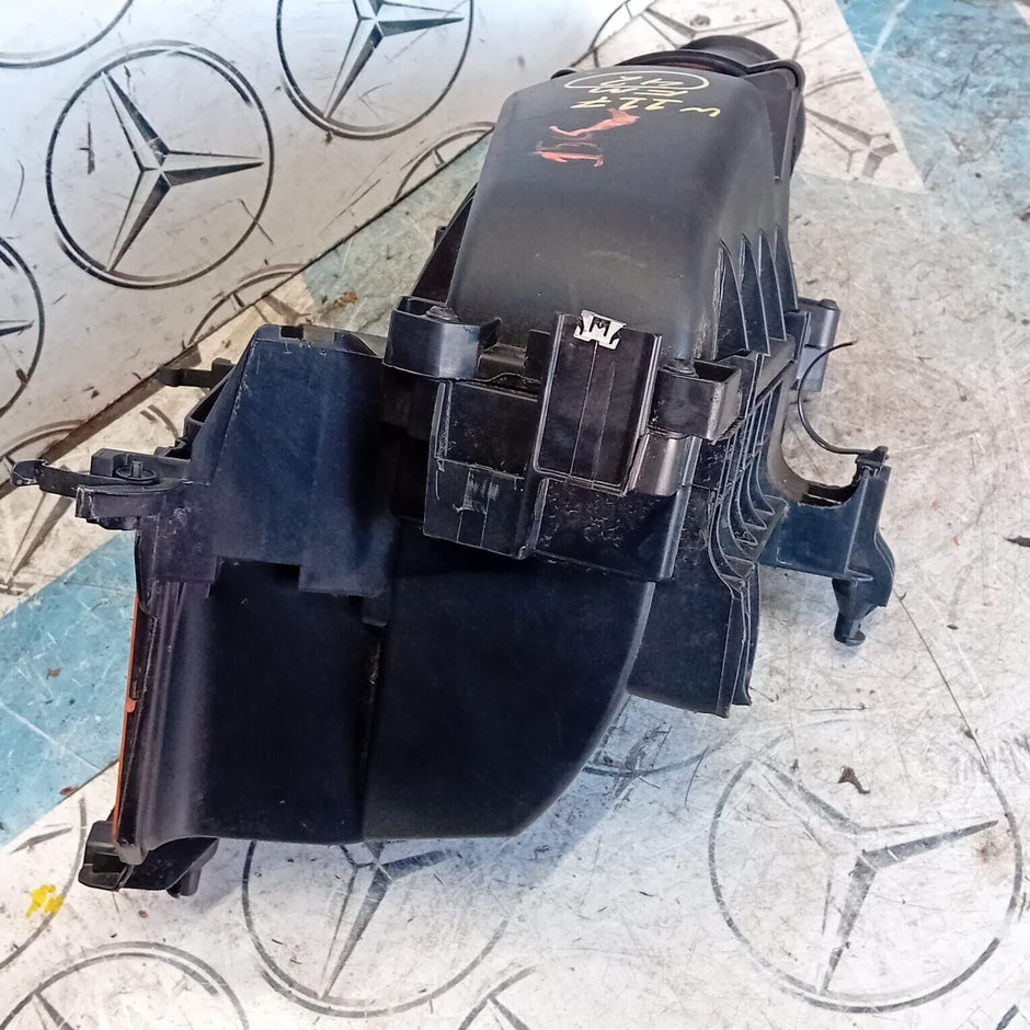 MERCEDES BENZ A-CLASS W176 CLA C117 X156 1.6 PETROL AIR FILTER BOX A2700900601