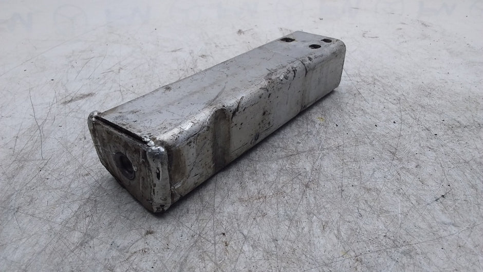 MERCEDES C-CLASS  FRONT LOWER REINFORCEMENT CRASH ABSORBER A2056203701  FMR398