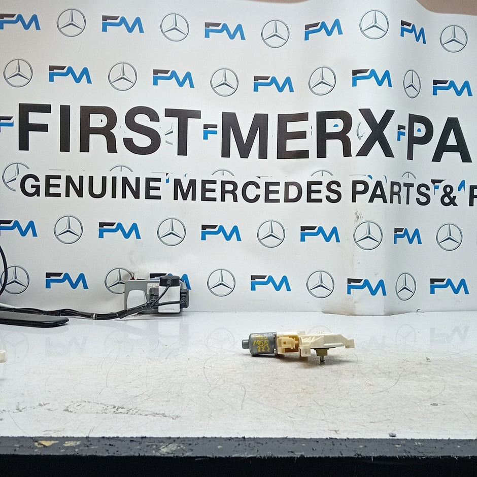 MERCEDES C-CLASS W204 WINDOW REGULATOR MOTOR RIGHT OSF A2048200542 FM001455