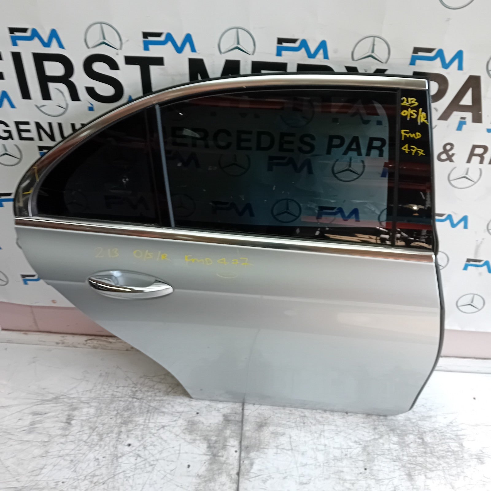 MERCEDES E-CLASS W213 SLN DRIVER REAR DOOR OSR SILVER 2016 ON COMPLETE FMD477
