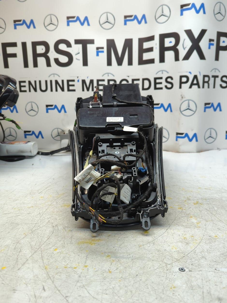  MERCEDES E-CLASS W205 CENTRE CONSOLE + 3 AIR VENT A2054402032 FM001404
