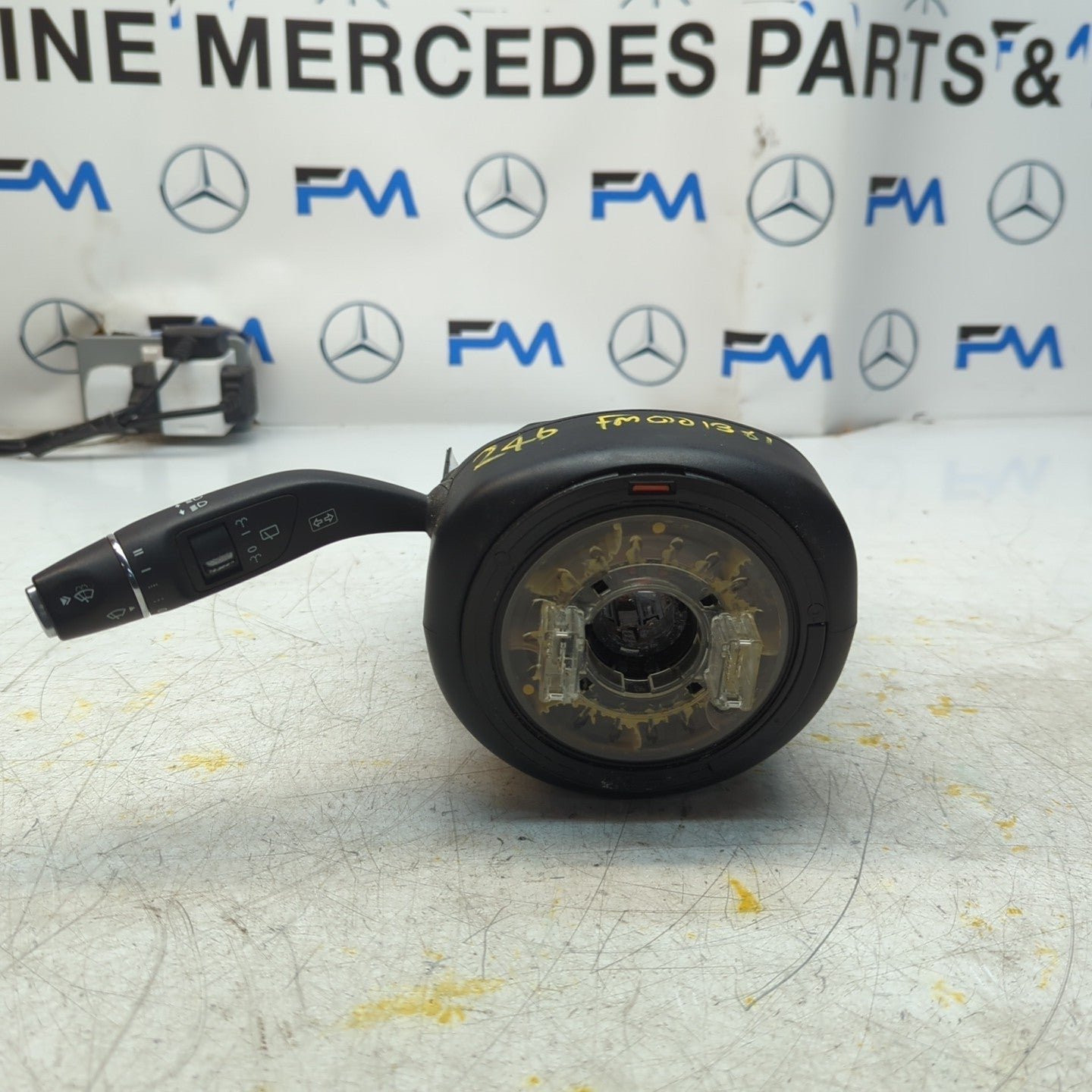 MERCEDES B-CLASS W246 INDICATOR/WIPER GEAR SELECT + SQUIB  A2469005506 FM001361