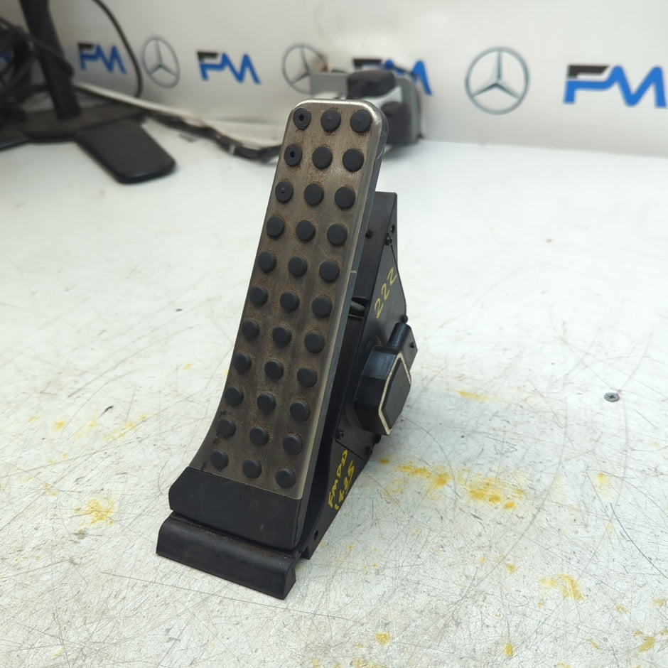 MERCEDES S CLASS W222 ACCELERATOR THROTLE PEDAL A2223001100 FM001425