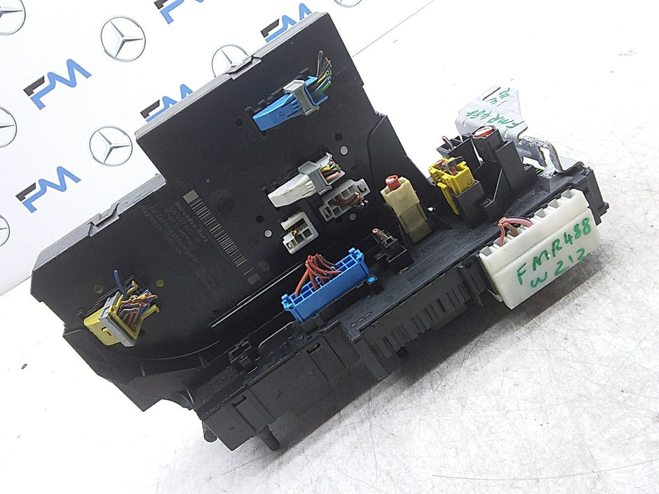 MERCEDES BENZ  E-CLASS W212  FUSE BOX RELAY BOX A2129005401 FMR488
