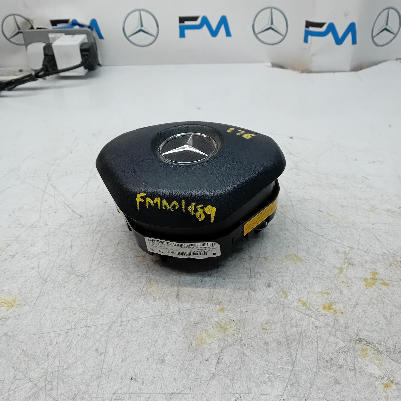 MERCEDES BENZ A-CLASS W176 STEERING WHEEL AIRBAG DRIVER OS RIGHT Q3 FM001489