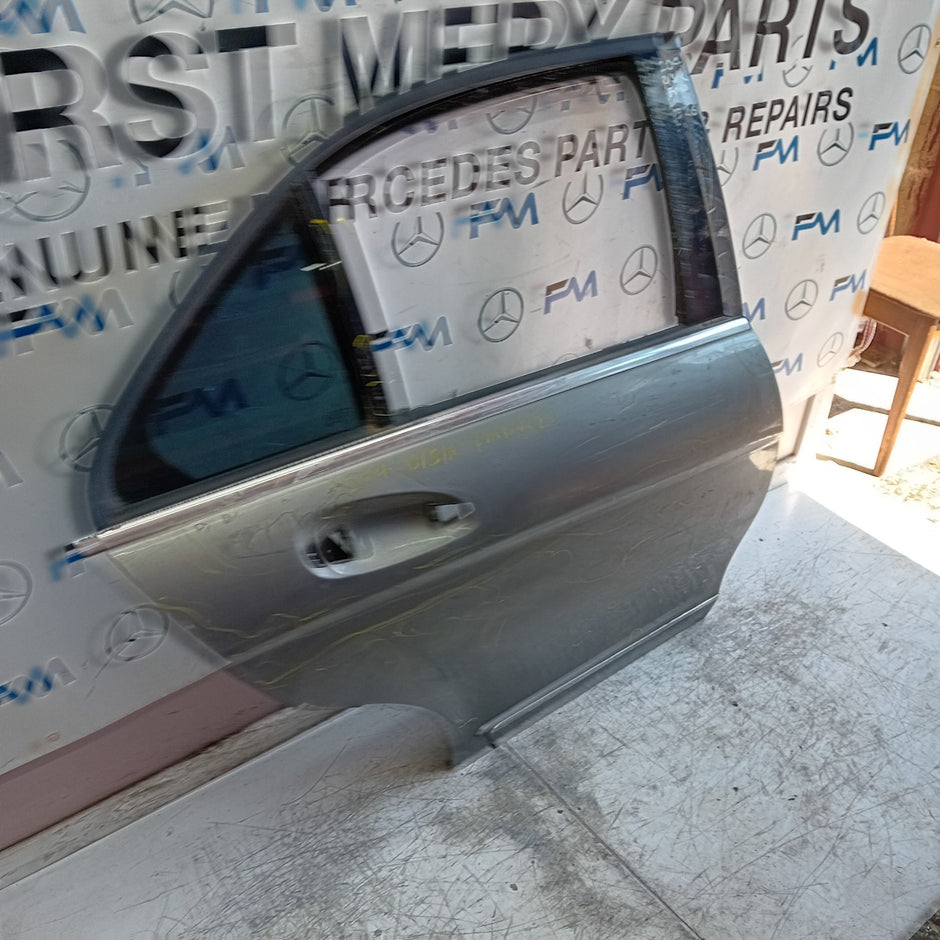 MERCEDES BENZ  BENZ C-CLASS W204 DRIVER REAR DOOR OSR 2012 GREY FMD526