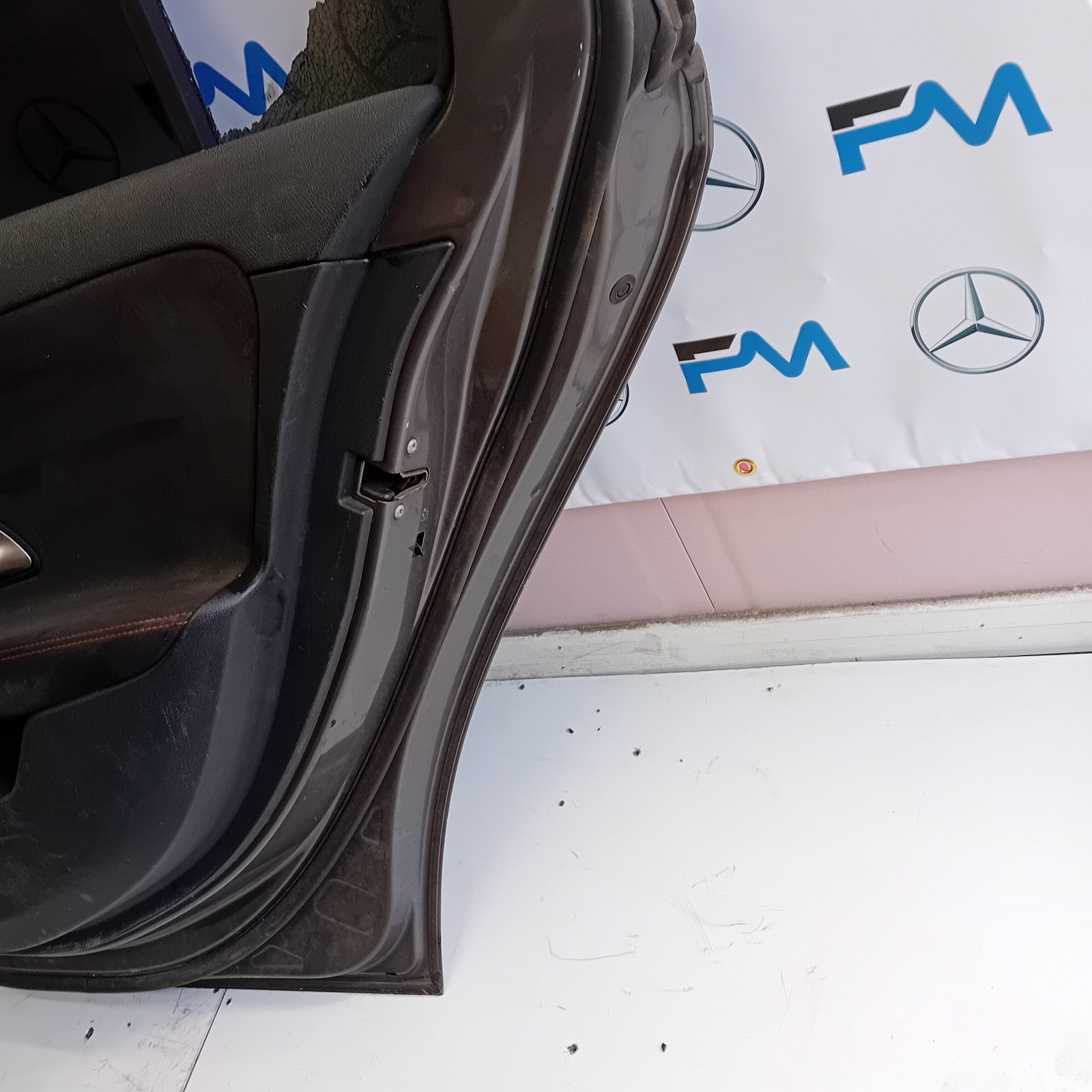 MERCEDES BENZ A-CLASS W177 DRIVER SIDE REAR DOOR ( OFF SIDE REAR ) FM09