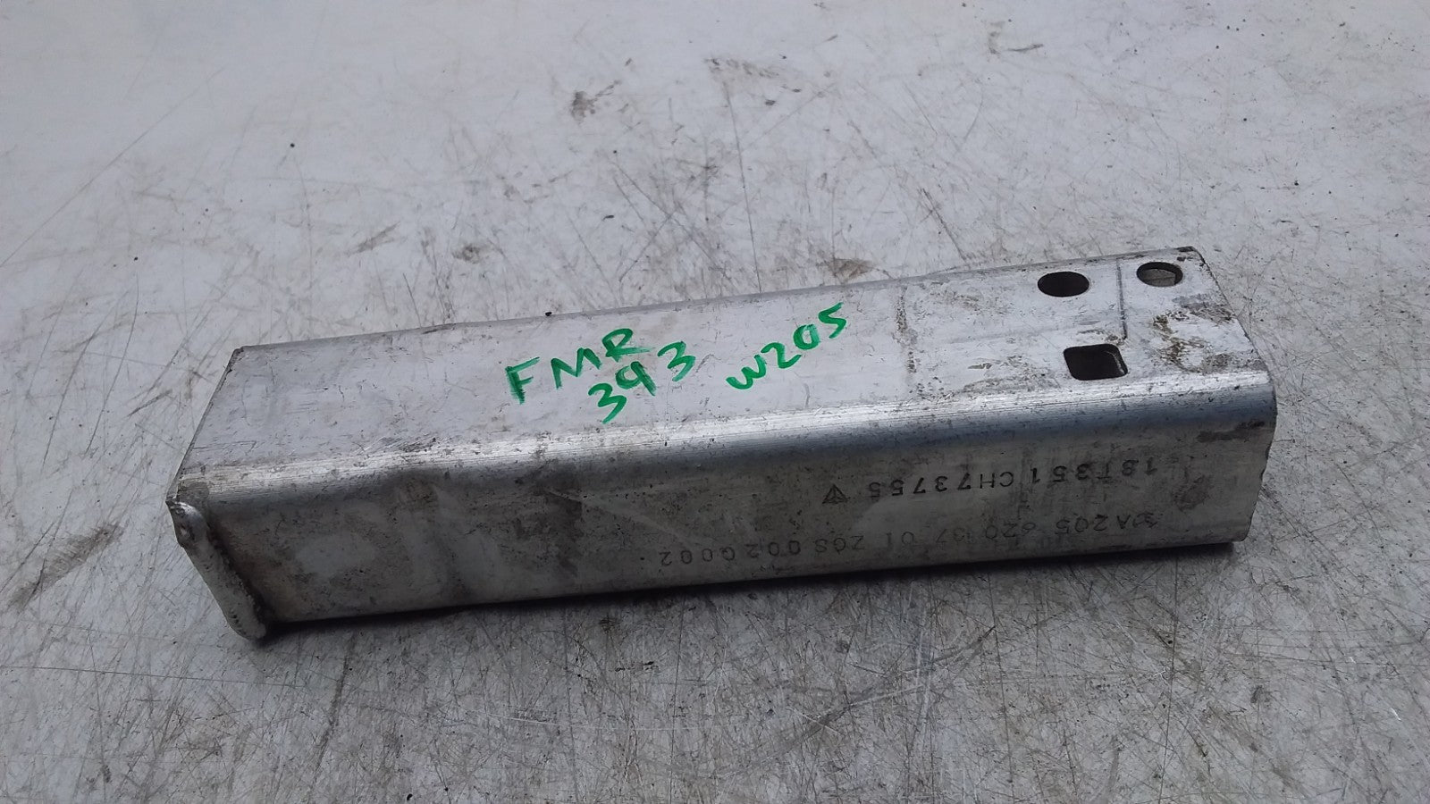 MERCEDES C-CLASS  W205 LOWER REINFORCEMENT CRASH ABSORBER BAR A2056203701 FMR393