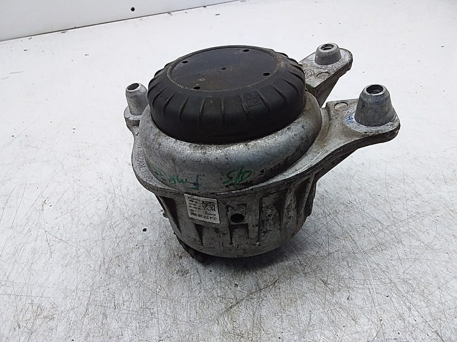 MERCEDES BENZ  E-CLASS  W213  ENGINE MOUNT RIGHT OS A2132400600 FMR357
