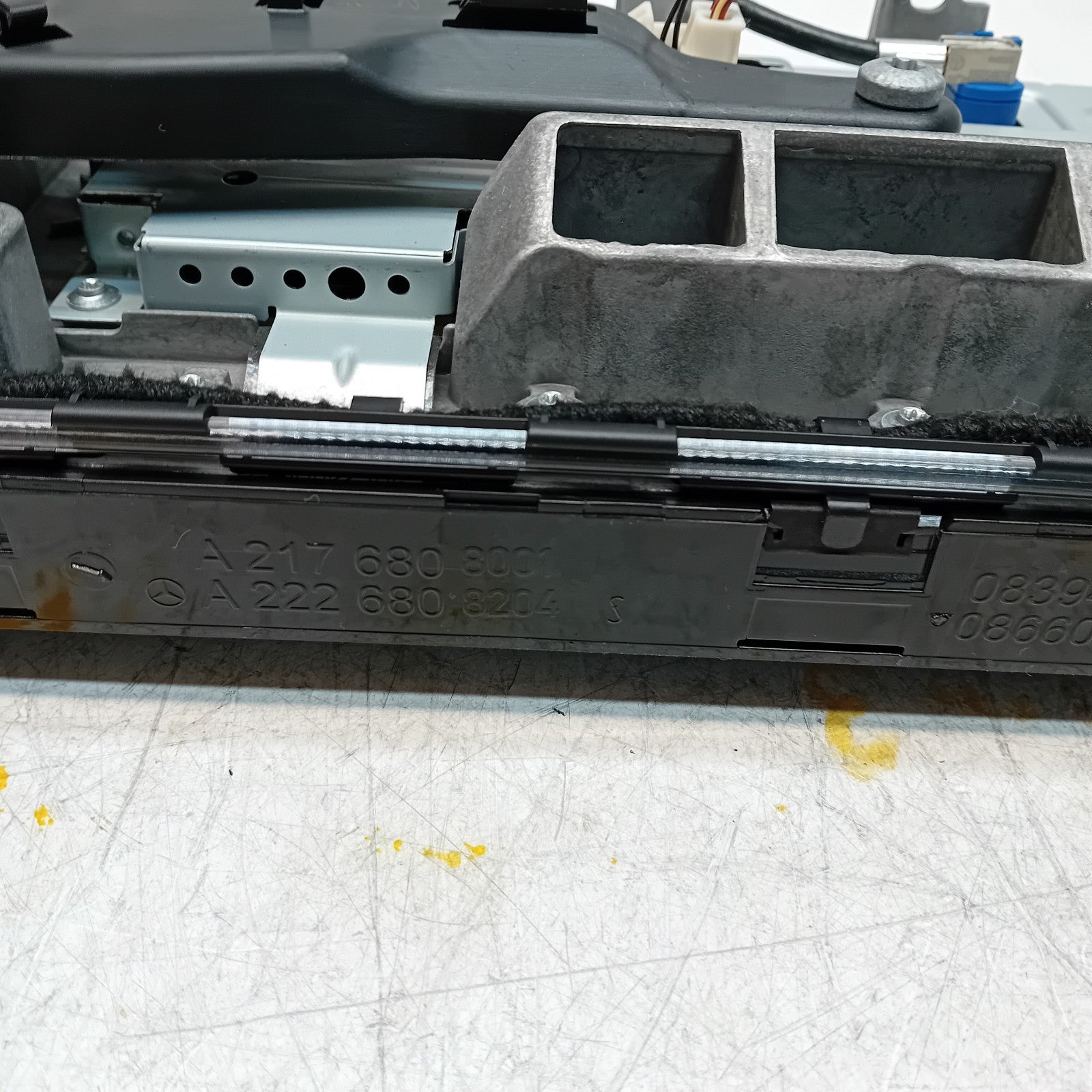MERCEDES S-CLASS W222 DISPLAY SCREEN A2229007611 A2229005712 2016 FM001159