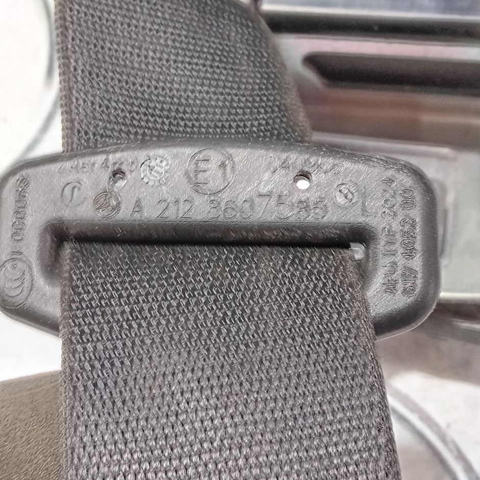2009/2016 MERCEDES E CLASS W212  SEAT BELT FRONT LEFT PASSENGER SIDE A2128607585