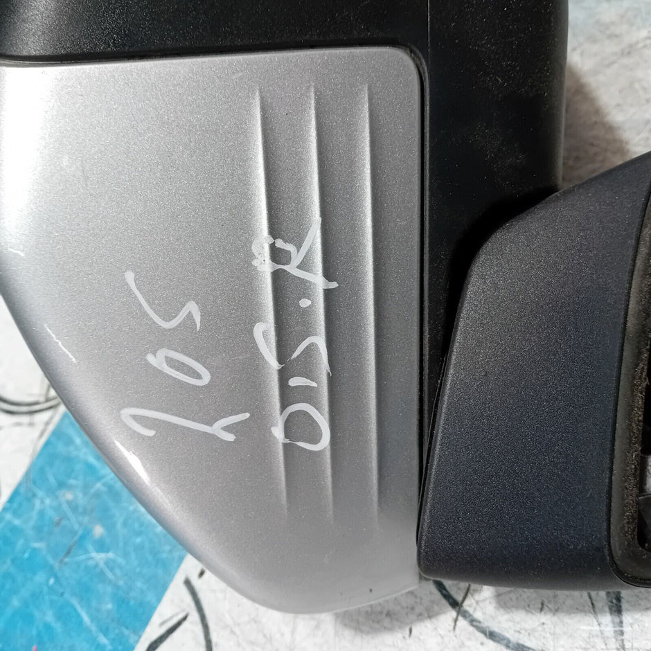 07/15MERCEDES BENZ C-CLASS W205 COUPE WING MIRROR DRIVER SIDE FRONT IN SILVER