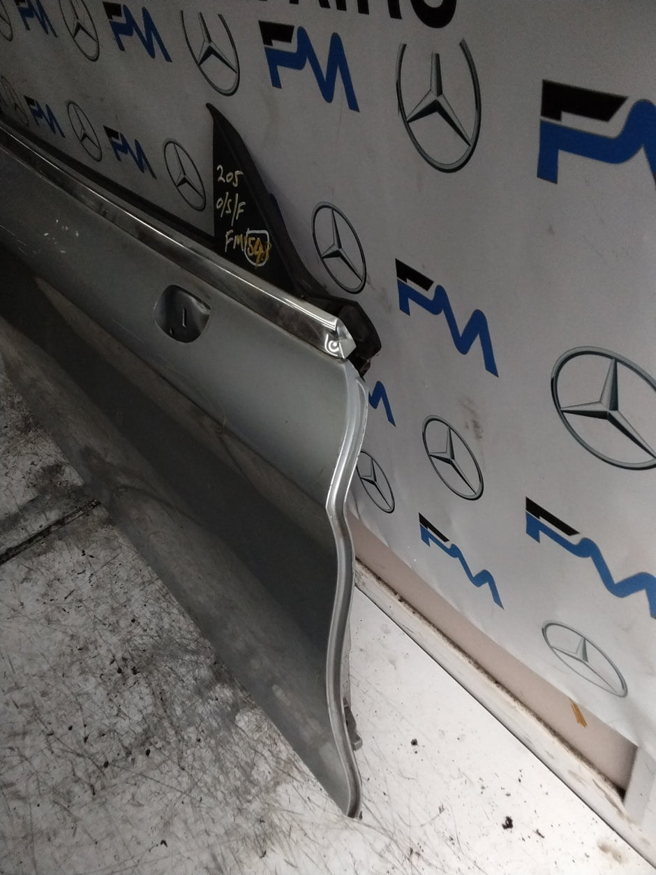 MERCEDES BENZ  C-CLS W205 DRIVER FRONT DOOR OSF SILVER 2014-21  FMD598