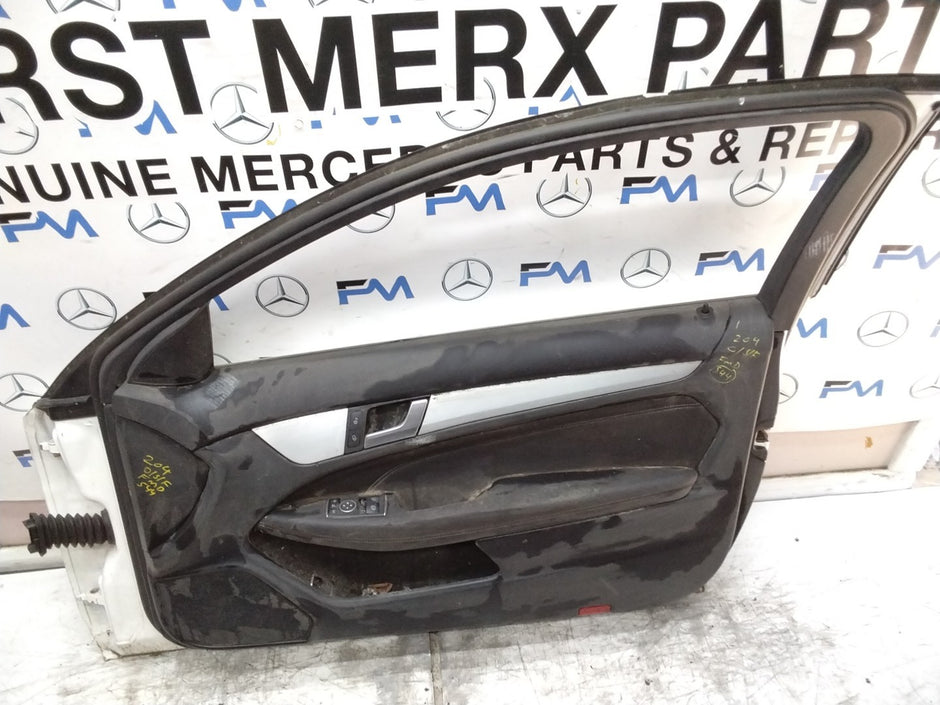 MERCEDES C-CLASS W204 SLN DRIVER FRONT DOOR OSF WHITE 2008-14 COMPLETE FMD544