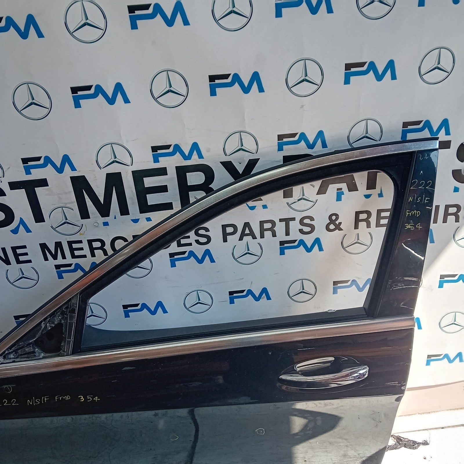 MERCEDES S-CLASS W222 SLN PASSENGER FRONT DOOR NSF BLACK 2014 ON COMPLETE FMD354