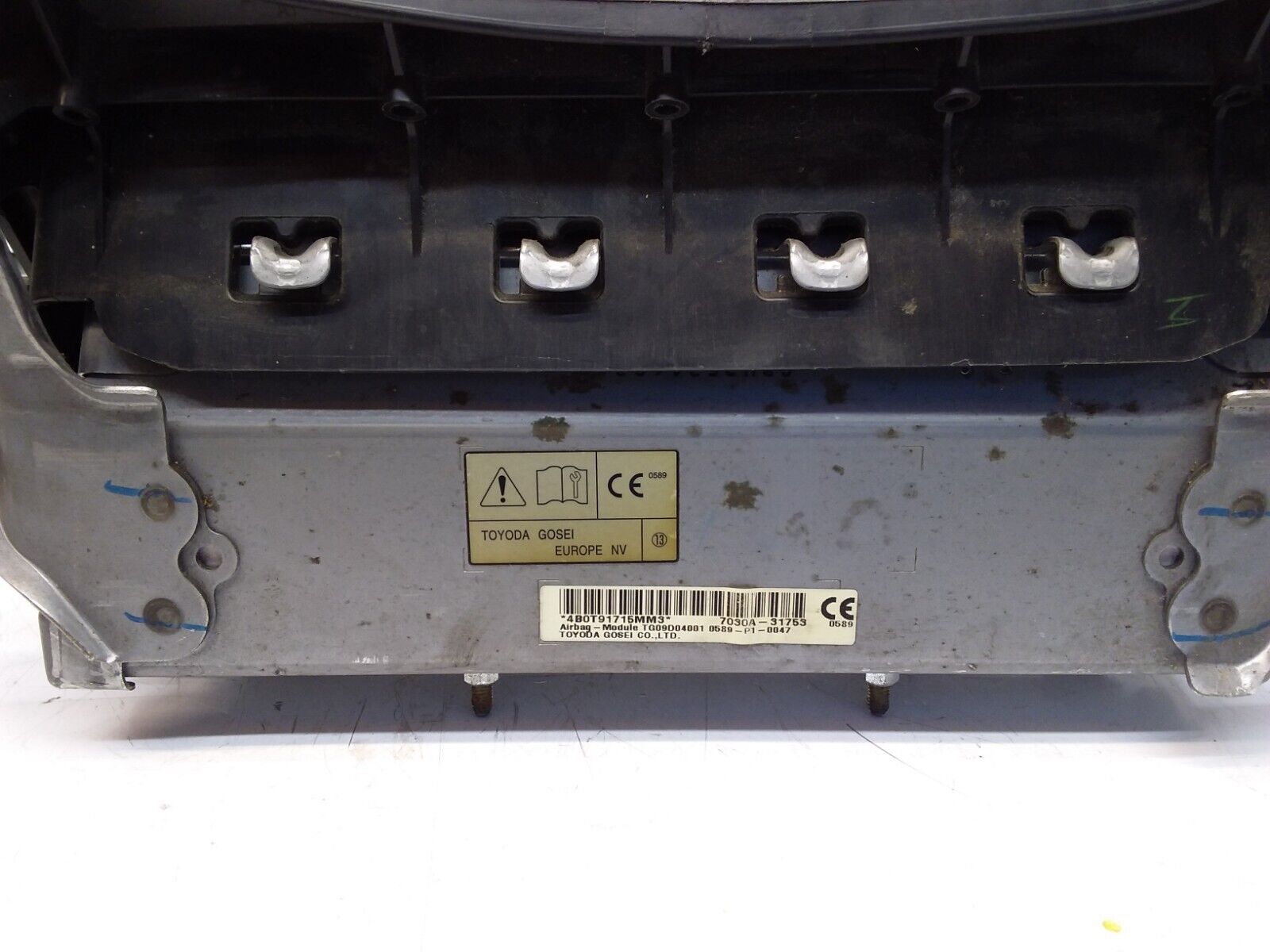 MITSUBISHI OUTLANDER MK3 KNEE AIR SRS BAG RIGHT DRIVER SIDE 7030A-31753 FM00312